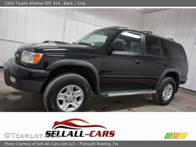 1999 Toyota 4Runner SR5 4x4 in Black