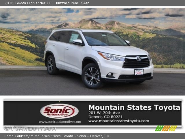 2016 Toyota Highlander XLE in Blizzard Pearl