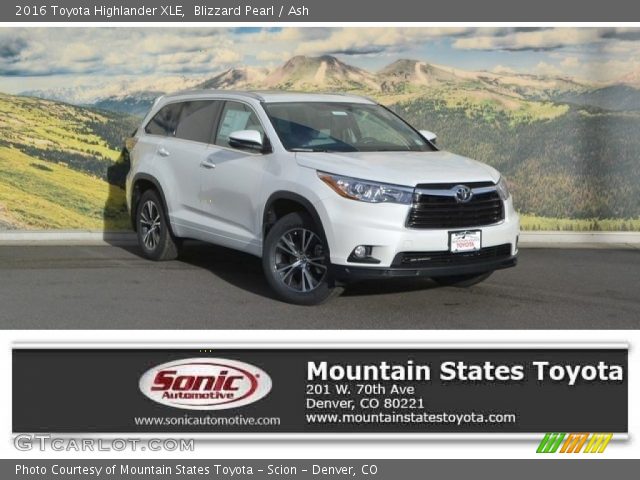2016 Toyota Highlander XLE in Blizzard Pearl