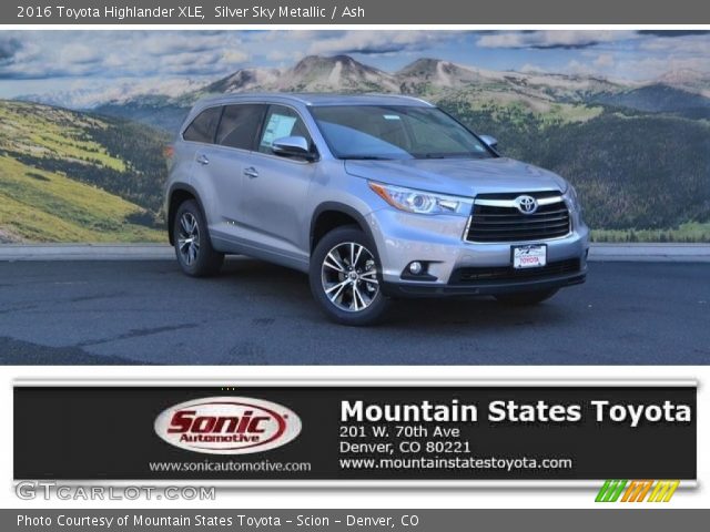 2016 Toyota Highlander XLE in Silver Sky Metallic