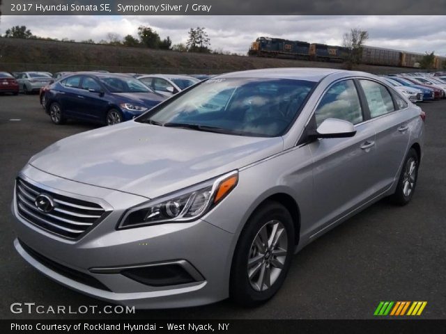 2017 Hyundai Sonata SE in Symphony Silver