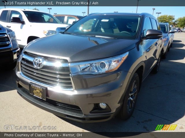 2016 Toyota Highlander XLE in Predawn Gray Mica