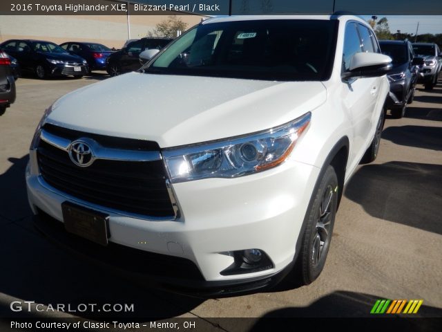 2016 Toyota Highlander XLE in Blizzard Pearl