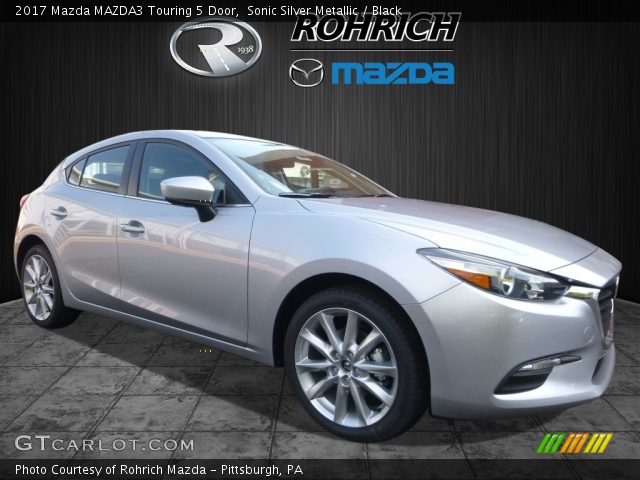 2017 Mazda MAZDA3 Touring 5 Door in Sonic Silver Metallic