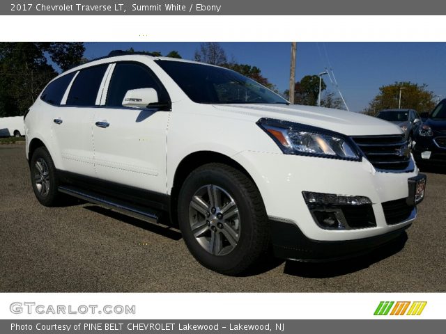 2017 Chevrolet Traverse LT in Summit White
