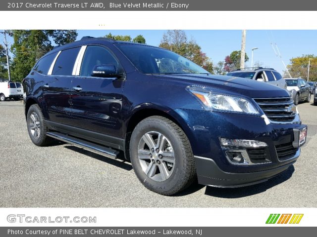 2017 Chevrolet Traverse LT AWD in Blue Velvet Metallic