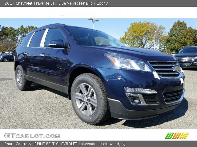 2017 Chevrolet Traverse LT in Blue Velvet Metallic