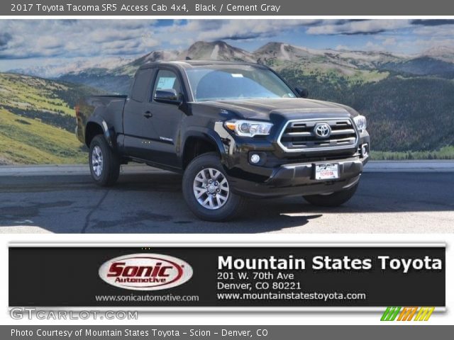 2017 Toyota Tacoma SR5 Access Cab 4x4 in Black