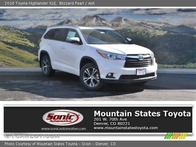 2016 Toyota Highlander XLE in Blizzard Pearl