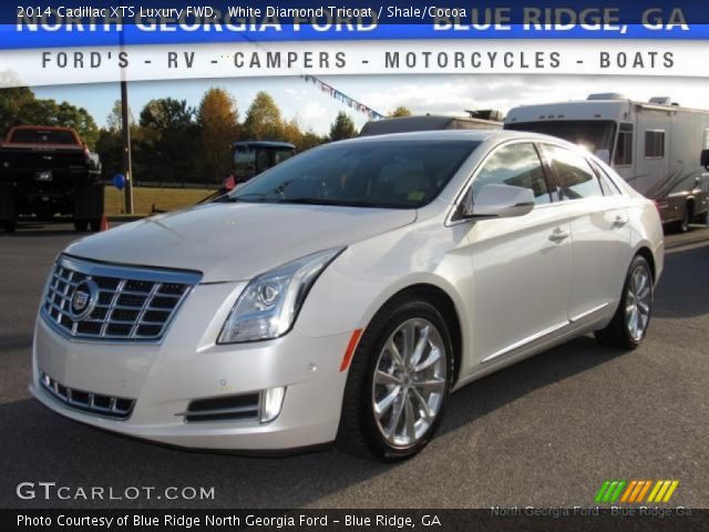 2014 Cadillac XTS Luxury FWD in White Diamond Tricoat