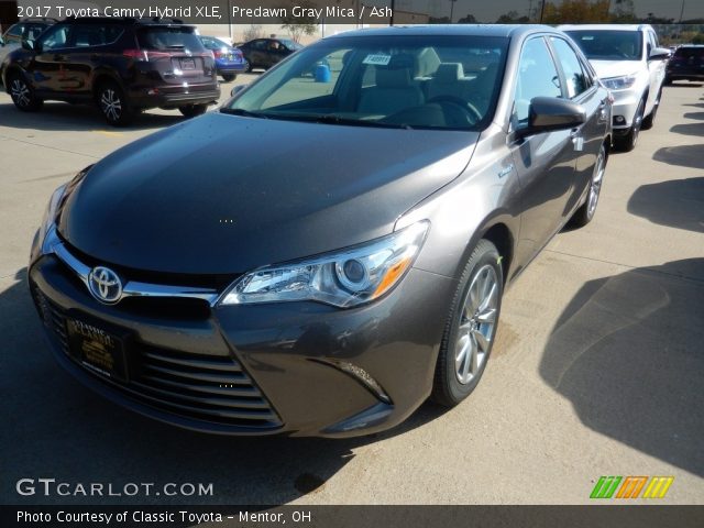 2017 Toyota Camry Hybrid XLE in Predawn Gray Mica