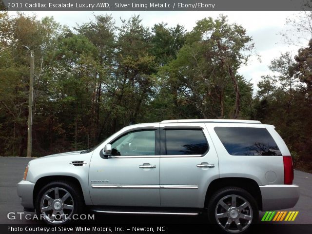 2011 Cadillac Escalade Luxury AWD in Silver Lining Metallic