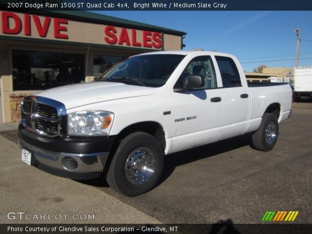 2007 Dodge Ram 1500 ST Quad Cab 4x4 in Bright White