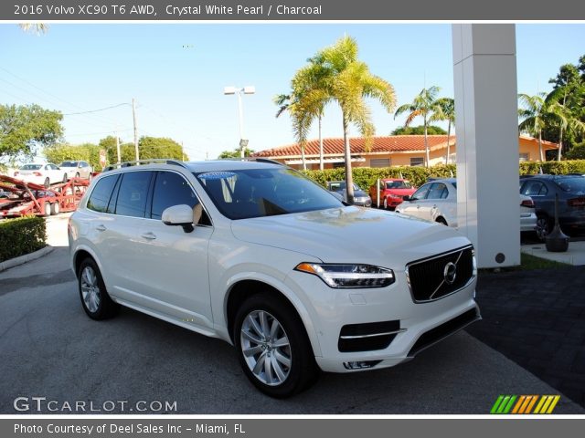 2016 Volvo XC90 T6 AWD in Crystal White Pearl