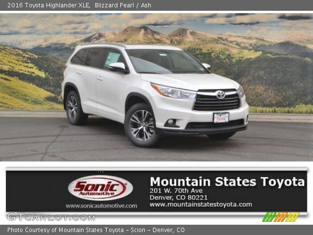 2016 Toyota Highlander XLE in Blizzard Pearl