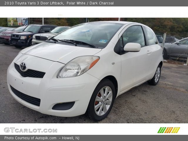 2010 Toyota Yaris 3 Door Liftback in Polar White