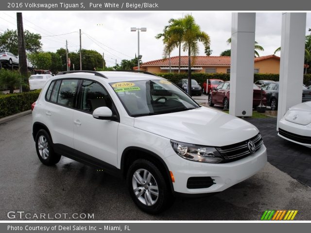 2016 Volkswagen Tiguan S in Pure White