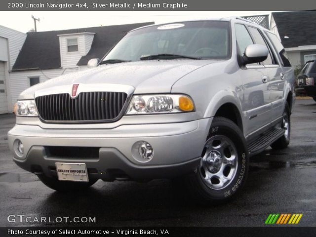 2000 Lincoln Navigator 4x4 in Silver Metallic