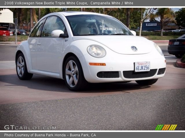 2008 Volkswagen New Beetle Triple White Coupe in Campanella White