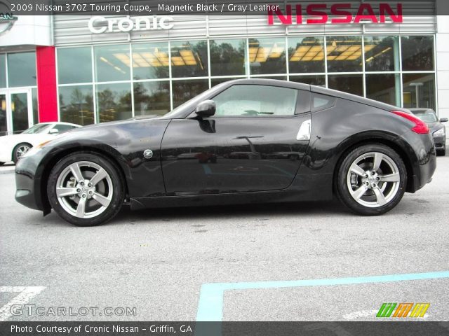 2009 Nissan 370Z Touring Coupe in Magnetic Black
