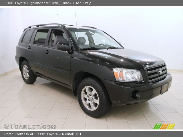 2006 Toyota Highlander V6 4WD in Black