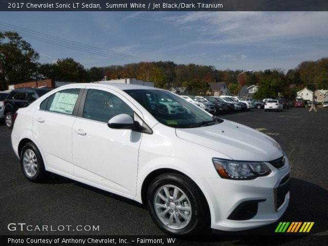 2017 Chevrolet Sonic LT Sedan in Summit White