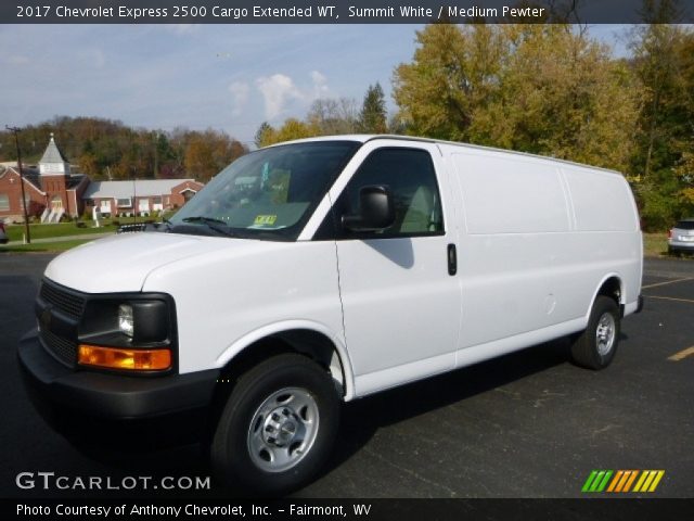 2017 Chevrolet Express 2500 Cargo Extended WT in Summit White