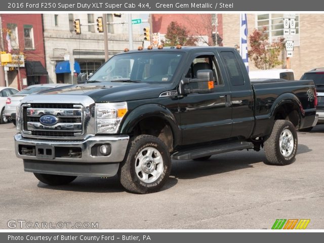 2016 Ford F250 Super Duty XLT Super Cab 4x4 in Green Gem Metallic