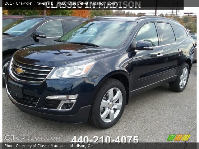 2017 Chevrolet Traverse LT AWD in Blue Velvet Metallic