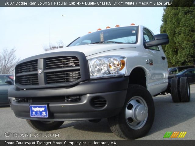 2007 Dodge Ram 3500 ST Regular Cab 4x4 Dually Chassis in Bright White