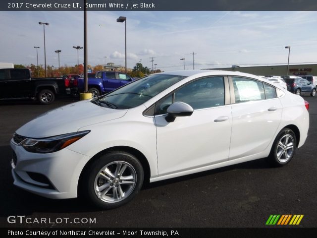 2017 Chevrolet Cruze LT in Summit White