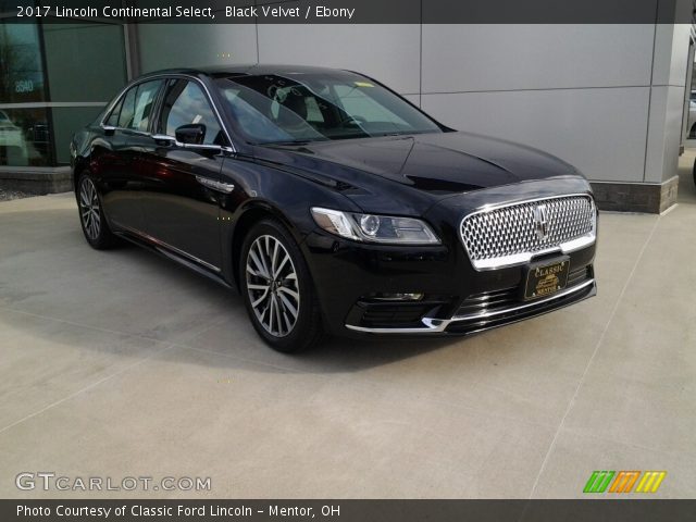 2017 Lincoln Continental Select in Black Velvet