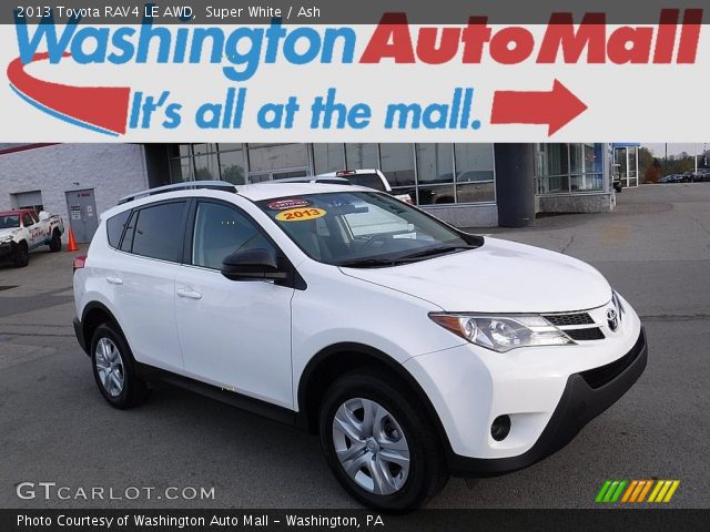2013 Toyota RAV4 LE AWD in Super White