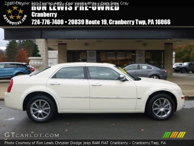 2010 Chrysler 300 Touring AWD in Cool Vanilla White
