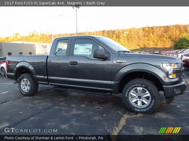 2017 Ford F150 XL SuperCab 4x4 in Magnetic