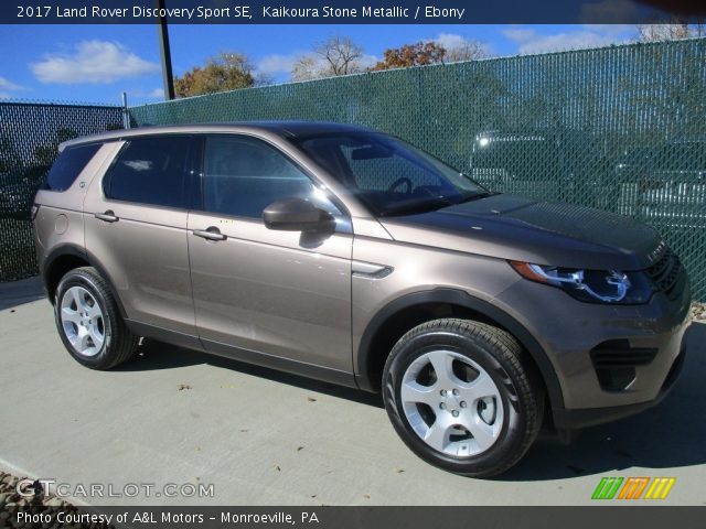 2017 Land Rover Discovery Sport SE in Kaikoura Stone Metallic