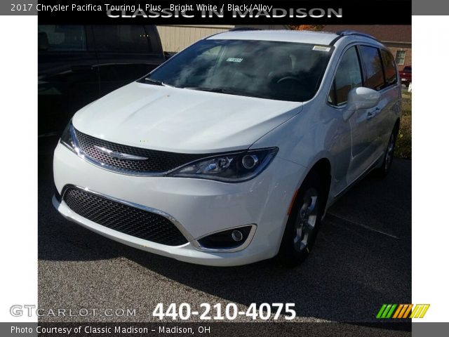 2017 Chrysler Pacifica Touring L Plus in Bright White