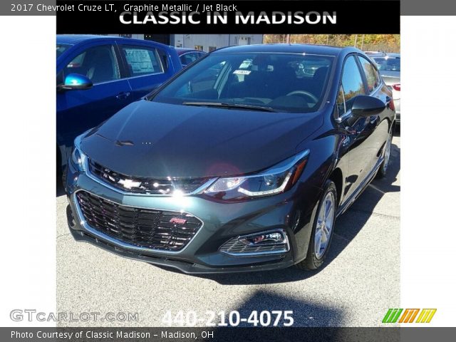 2017 Chevrolet Cruze LT in Graphite Metallic