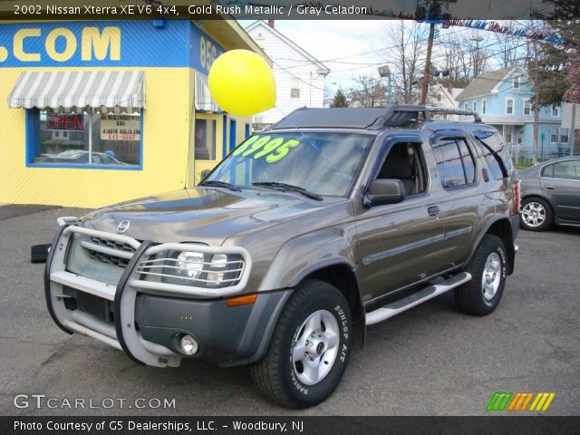 2002 Nissan Xterra XE V6 4x4 in Gold Rush Metallic