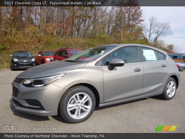 2017 Chevrolet Cruze LT in Pepperdust Metallic