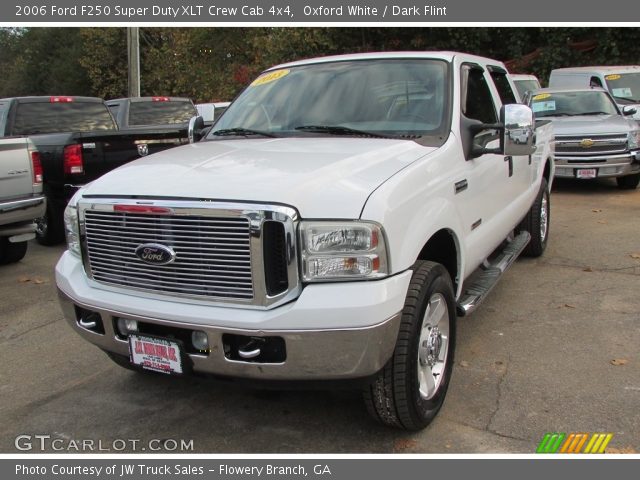 2006 Ford F250 Super Duty XLT Crew Cab 4x4 in Oxford White