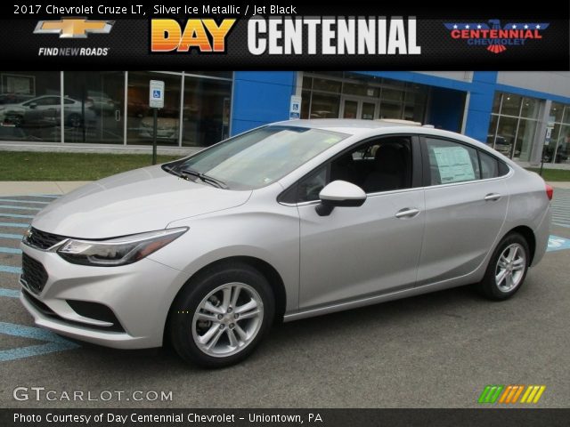 2017 Chevrolet Cruze LT in Silver Ice Metallic
