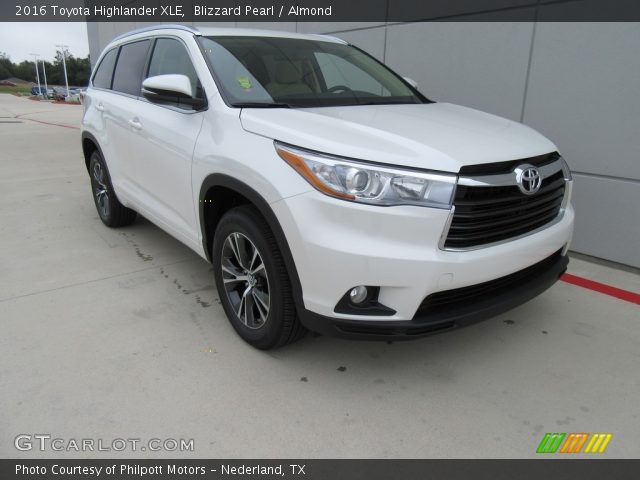 2016 Toyota Highlander XLE in Blizzard Pearl
