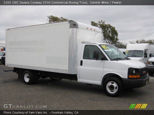 2005 GMC Savana Cutaway 3500 Commercial Moving Truck in Summit White