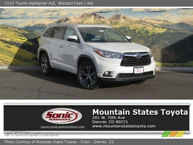 2016 Toyota Highlander XLE in Blizzard Pearl
