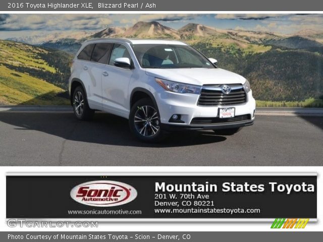 2016 Toyota Highlander XLE in Blizzard Pearl