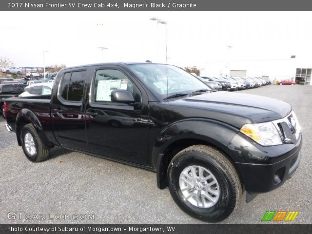2017 Nissan Frontier SV Crew Cab 4x4 in Magnetic Black