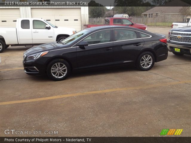 2016 Hyundai Sonata SE in Phantom Black