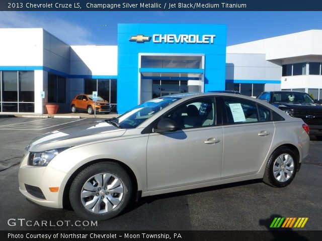 2013 Chevrolet Cruze LS in Champagne Silver Metallic