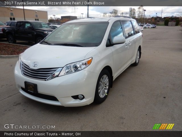 2017 Toyota Sienna XLE in Blizzard White Pearl